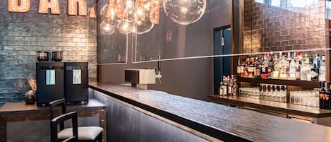 Bar (en la propiedad)