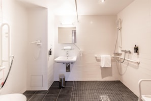 Double Room, Roll-in Shower | Accessible bathroom
