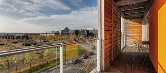 Vizion by ShortstayMK