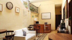 Reception - Hotel Viejo Zaguán by Lunian (Guanajuato)