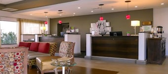 Holiday Inn Fort Myers - Downtown Area by IHG