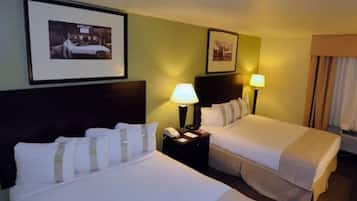1 bedroom, premium bedding, in-room safe, desk