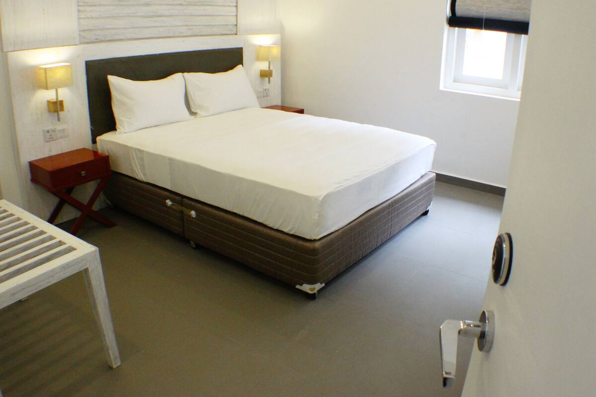 Chambre Double Deluxe | Literie de qualité supérieure, coffres-forts dans les chambres