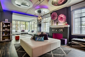 Sala de estar en el lobby