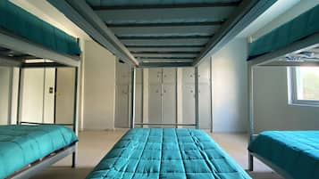 Shared Dormitory, Women only | Bed sheets