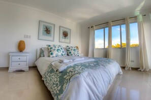 Premium bedding, in-room safe, individually decorated - Vista Marina Residence (Boca Chica)