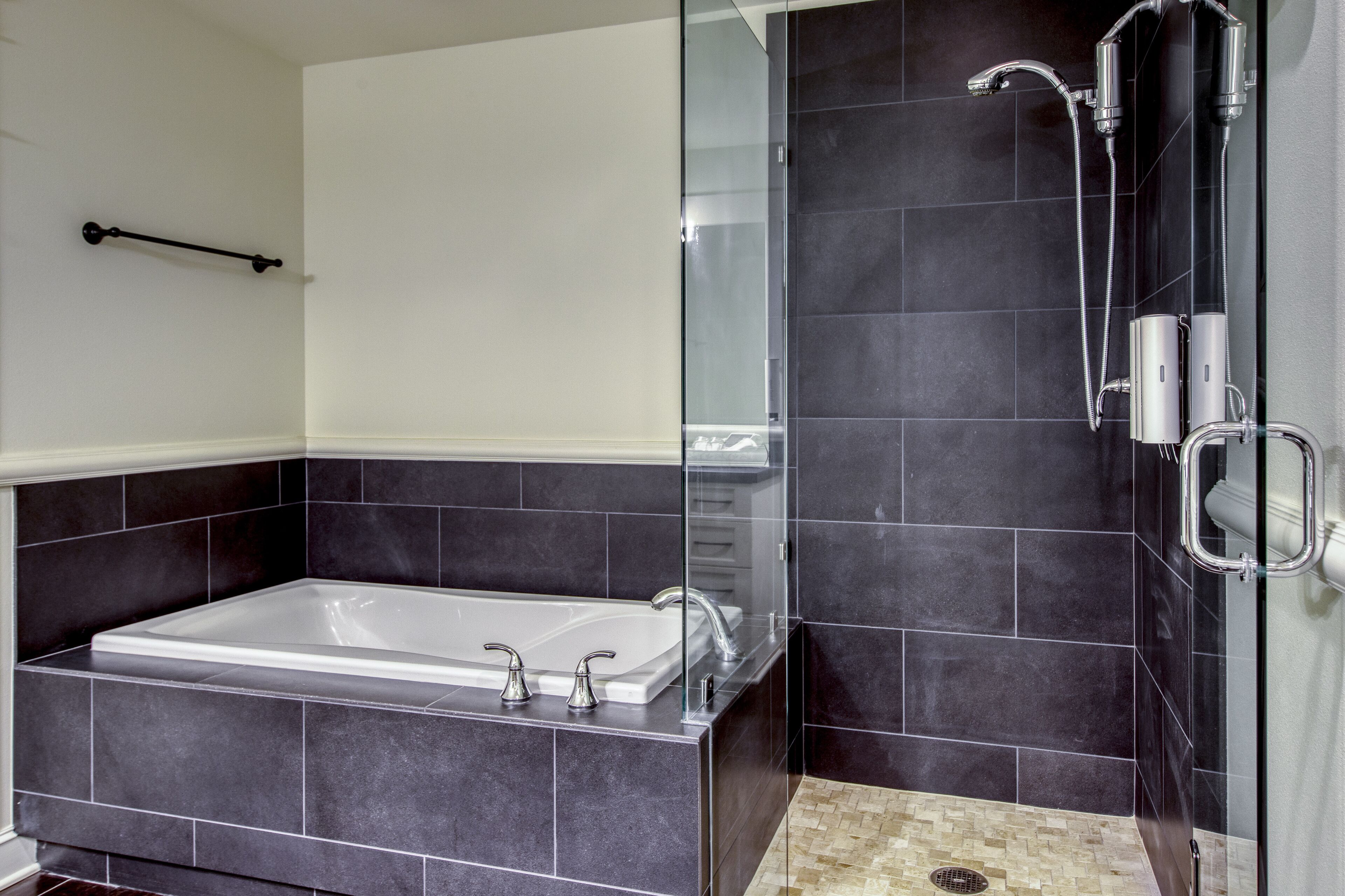 premium suite, 3 bedrooms, kitchen, ocean view | bathroom | free toiletries, hair dryer, bathrobes, towels