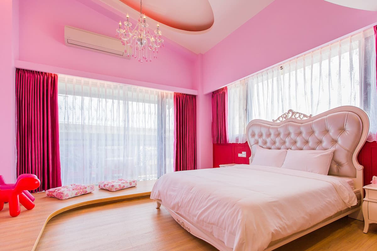 Habitación cuádruple de lujo | 1 dormitorio, sábanas de algodón egipcio, ropa de cama de alta calidad