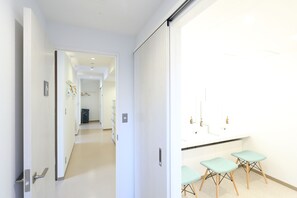Shared Dormitory, Non Smoking, Shared Bathroom | Blackout drapes, free WiFi, bed sheets - Oak Hotel Edo - Hostel (Tokyo)