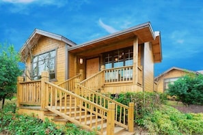 Design Cabin | Premium bedding, minibar, in-room safe, desk - Phoenix Hotspring Resort (Suzhou)