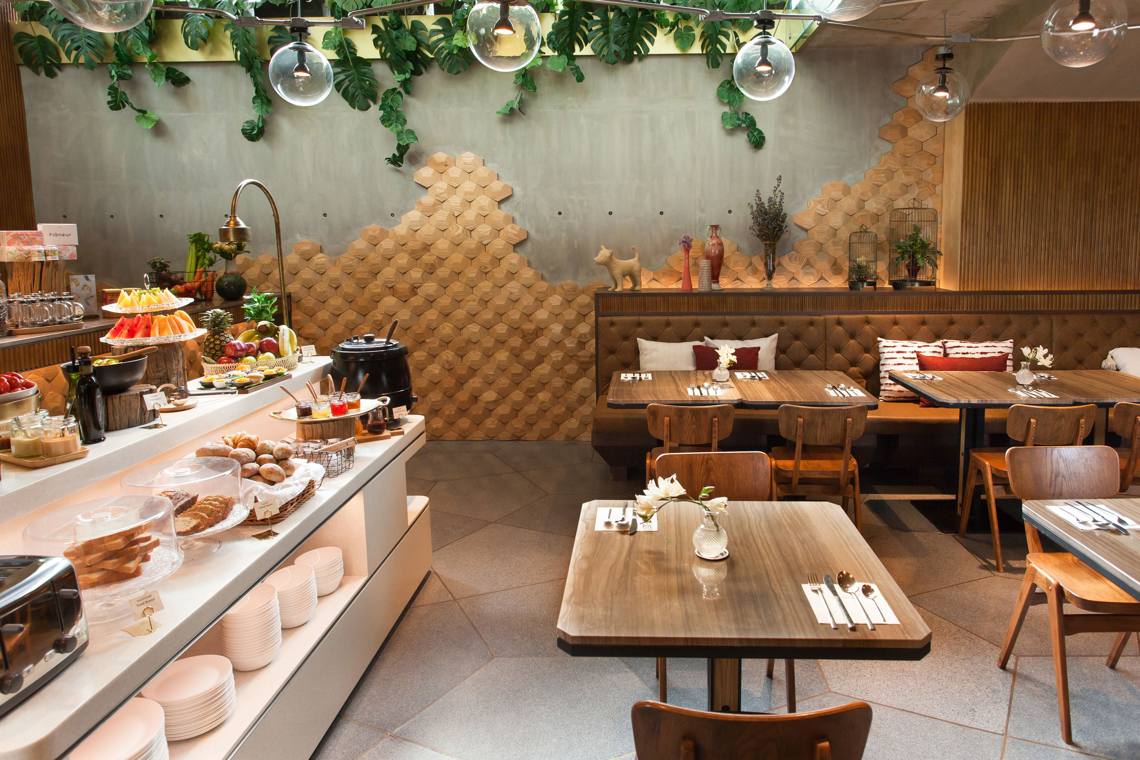 daily full breakfast (thb 450 per person)