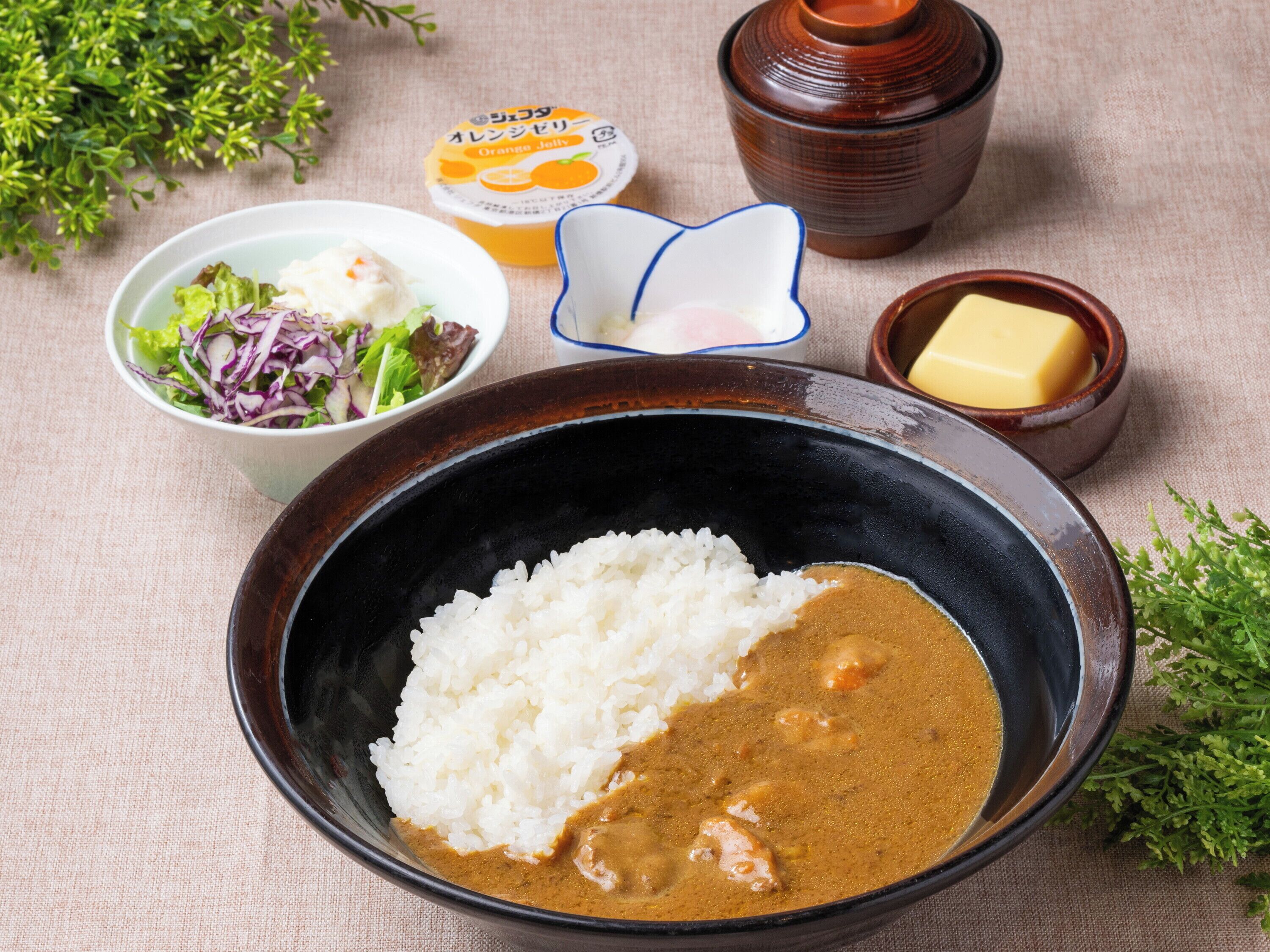 daily cooked-to-order breakfast (jpy 1400 per person)