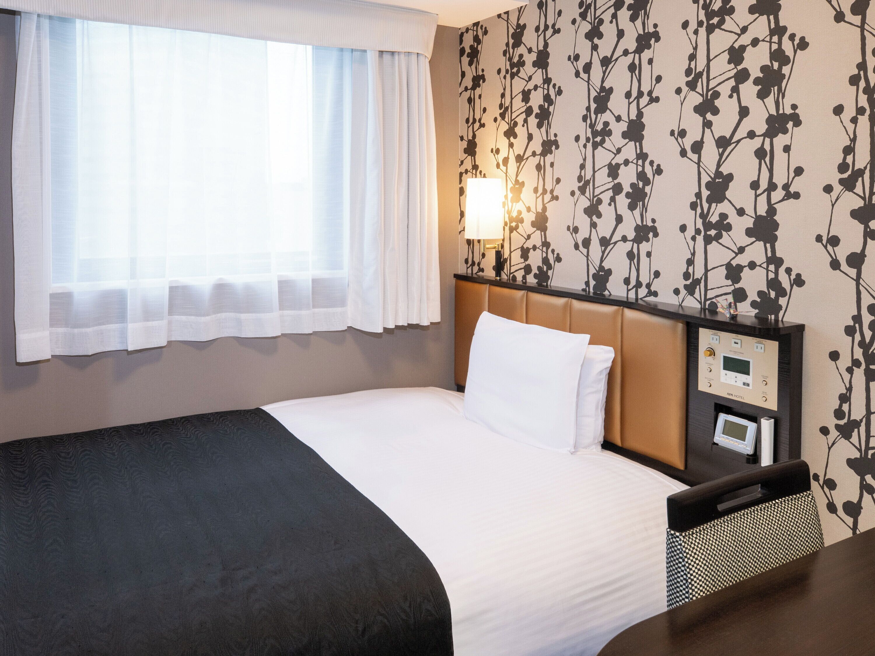 Premium bedding, down duvets, desk, blackout curtains