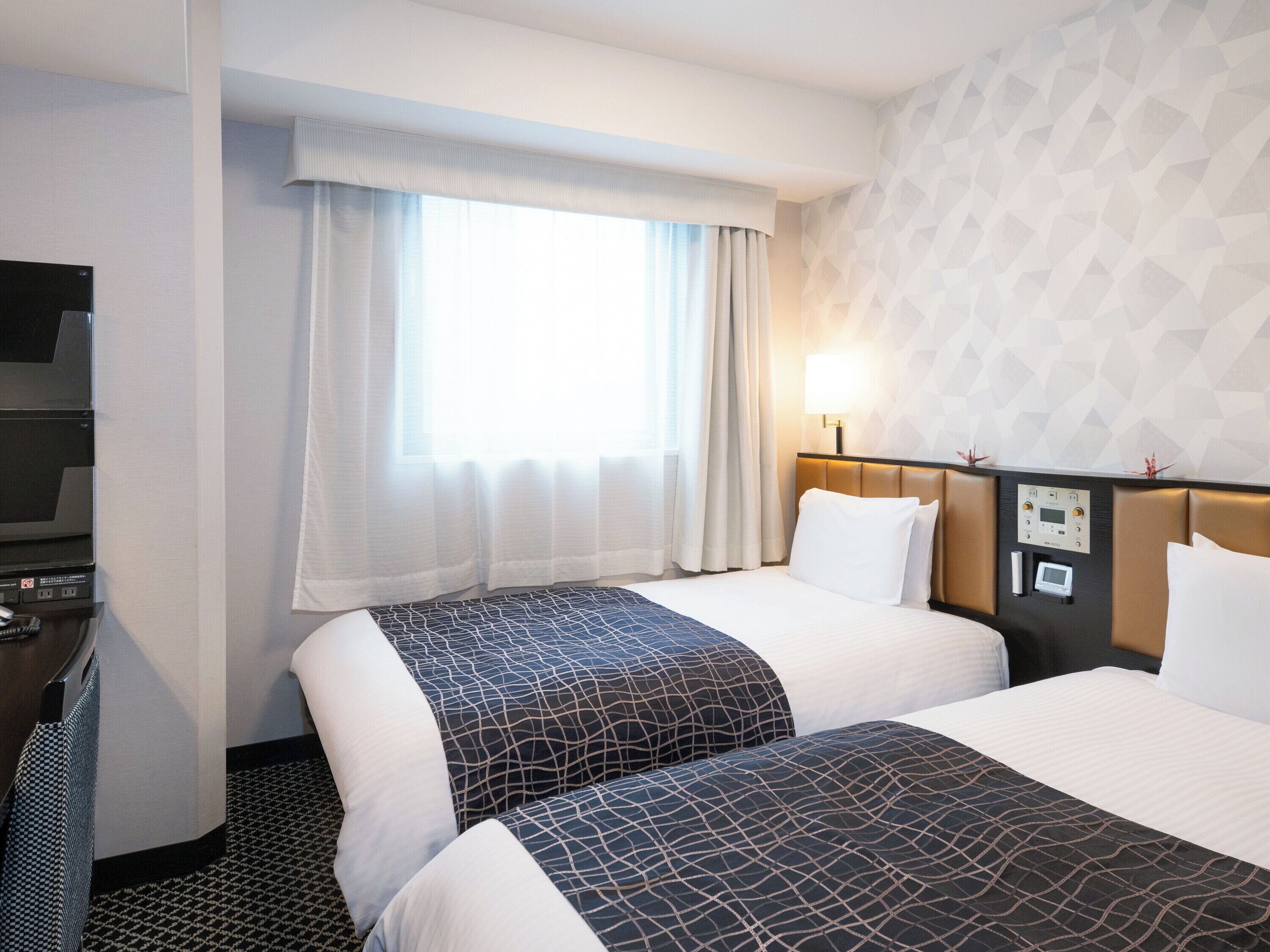 Twin Room, Non Smoking | Premium bedding, down duvets, desk, blackout curtains