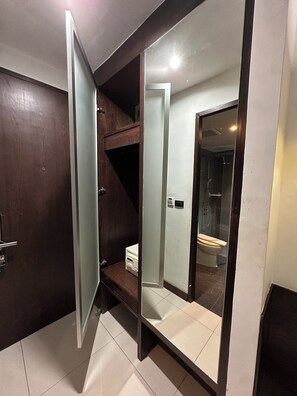 Quarto casal premier | Frigobar, escrivaninha, Wi-Fi de cortesia, roupa de cama