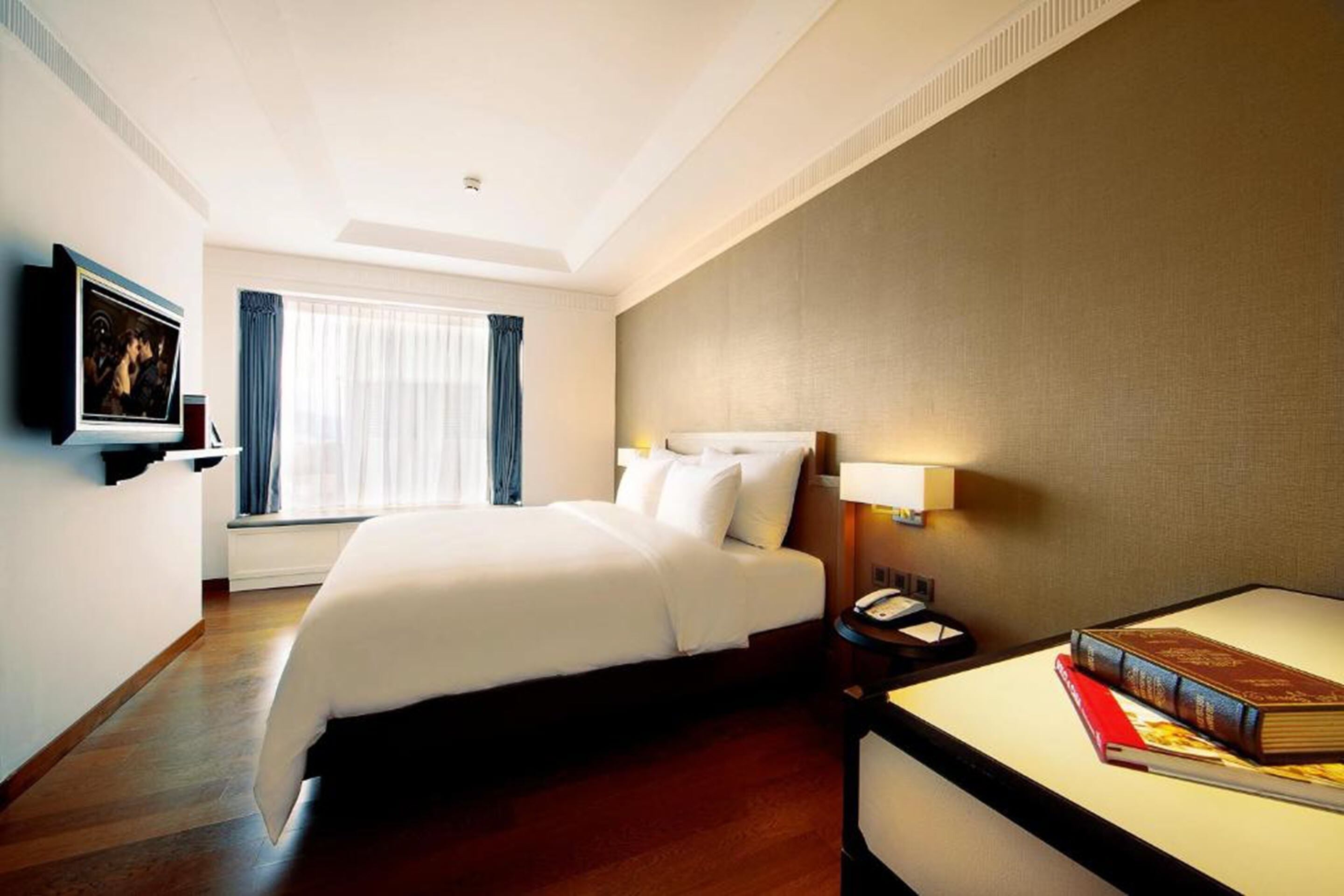 grand deluxe | view from room