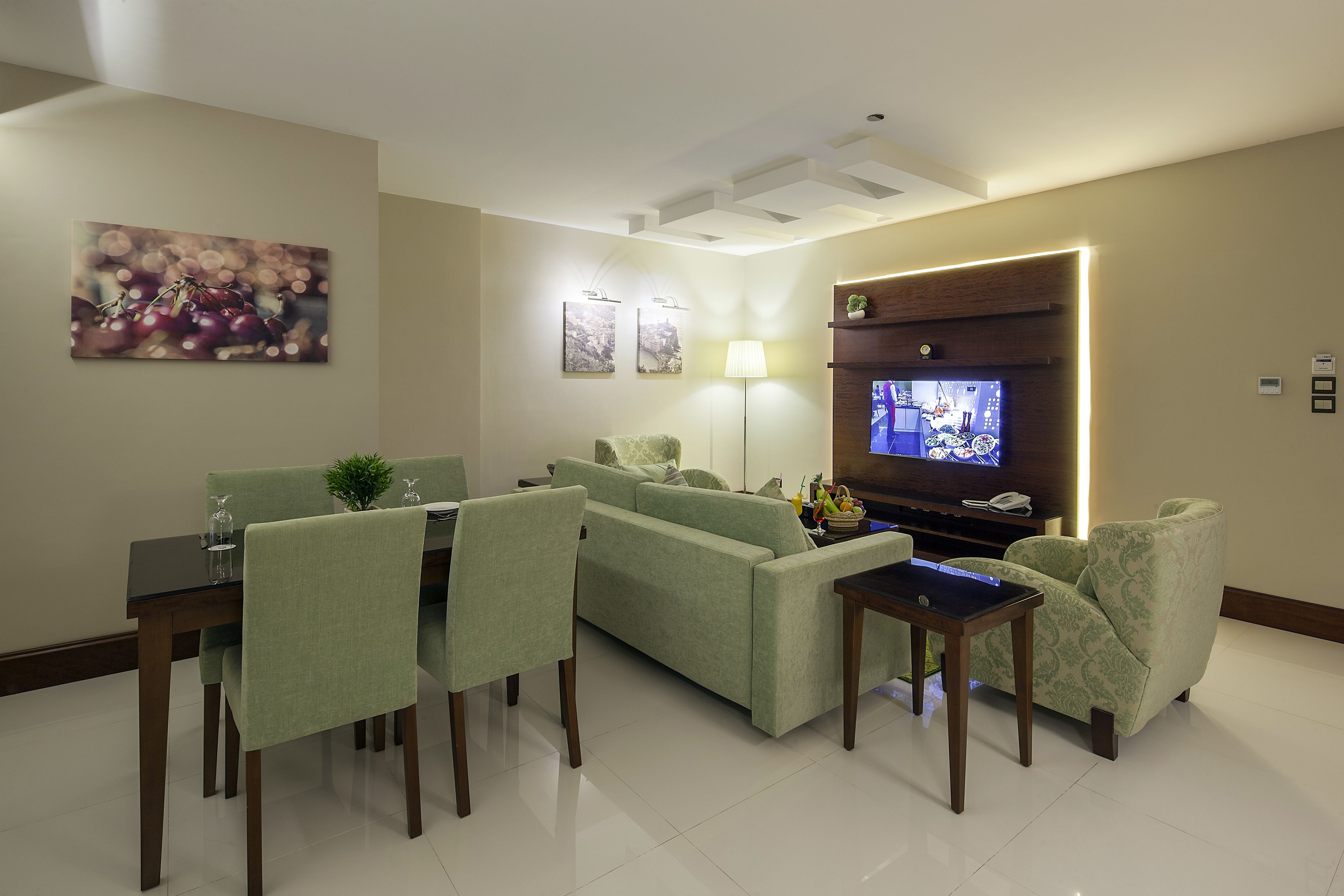 42-inch led tv with satellite channels, tv