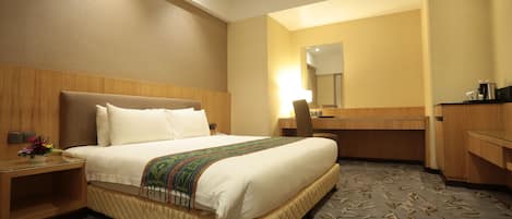 Standard King Room, No Windows | In-room safe, desk, iron/ironing board, free WiFi