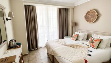 Romantic Twin Room | Premium bedding, Tempur-Pedic beds, minibar, in-room safe