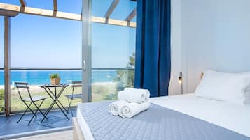 3 bedrooms, in-room safe, blackout curtains, soundproofing