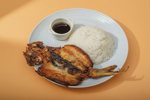 Daily buffet breakfast (PHP 200 per person)