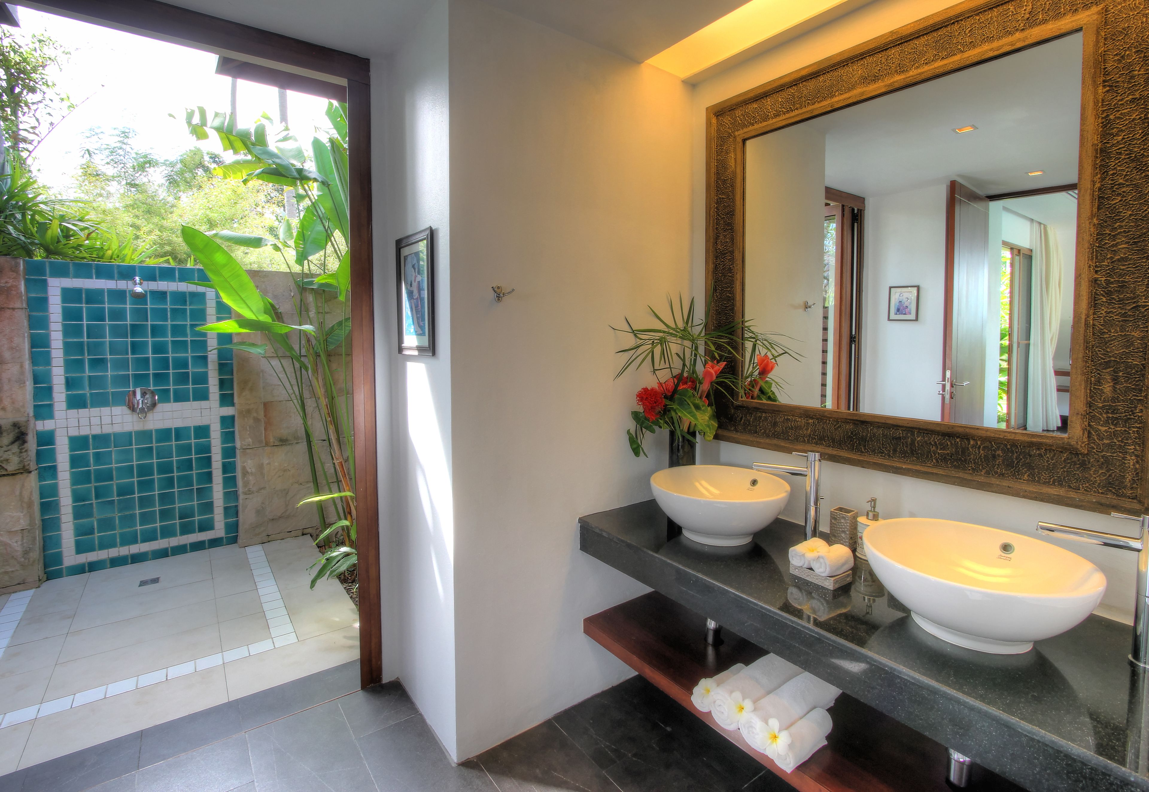 deluxe villa, 2 bedrooms, private pool, partial ocean view | bathroom sink