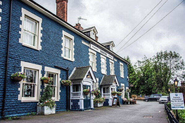 Fachada de la propiedad