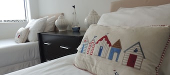 South Row by ShortstayMK