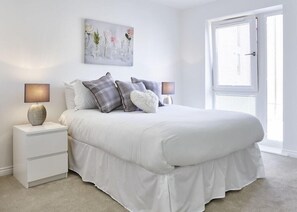 1 quarto, roupas de cama premium, individualmente decorados