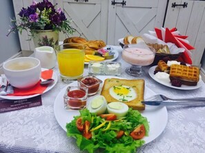 Kontinental morgenmad hver dag (700 RUB pr. person)