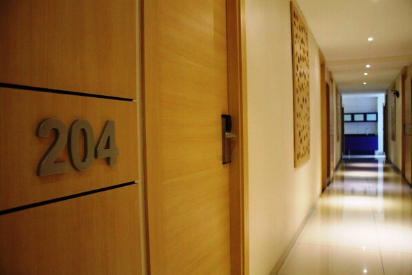 Deluxe Room | Hallway - Petogogan Residence (Jakarta)