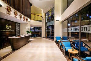 Lounge - Sofia Suite Hotel Danang (Da Nang)
