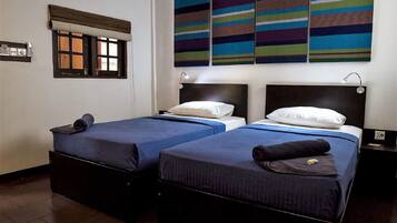Standard Twin Room, 2 Single Beds, Private Bathroom | Premium bedding, free WiFi