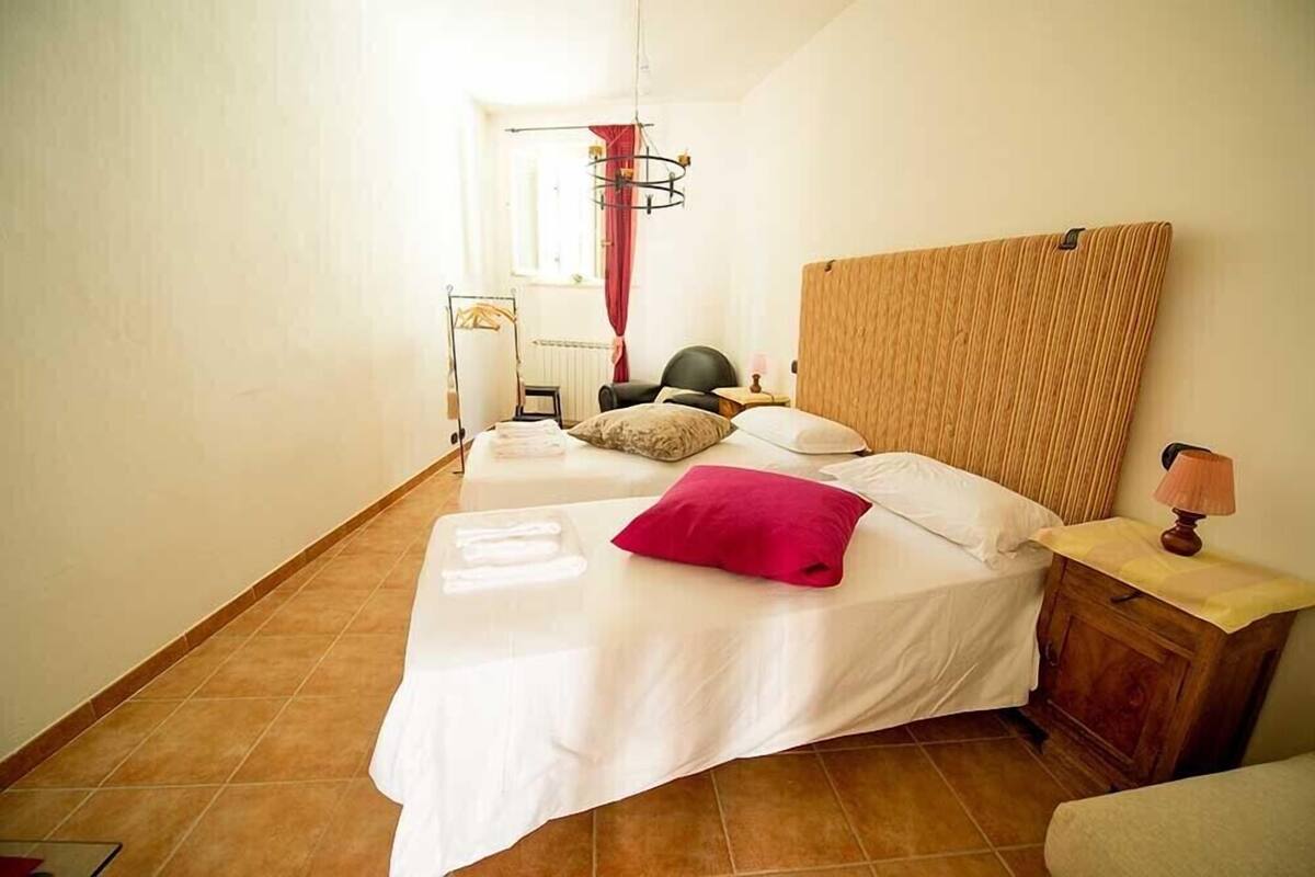 Apartment, 2 Bedrooms | Premium bedding, in-room safe, desk, soundproofing