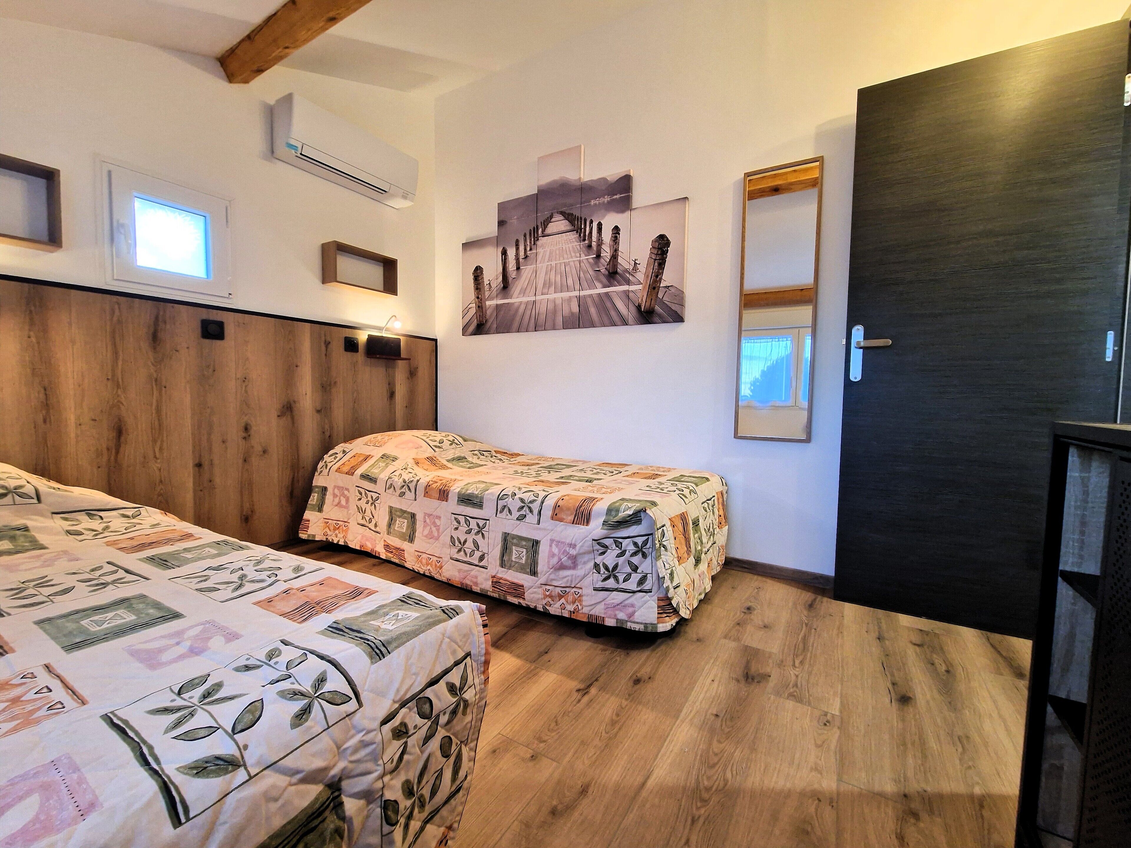 family apartment, 3 bedrooms | 1 bedroom, individually furnished, blackout curtains, free wifi