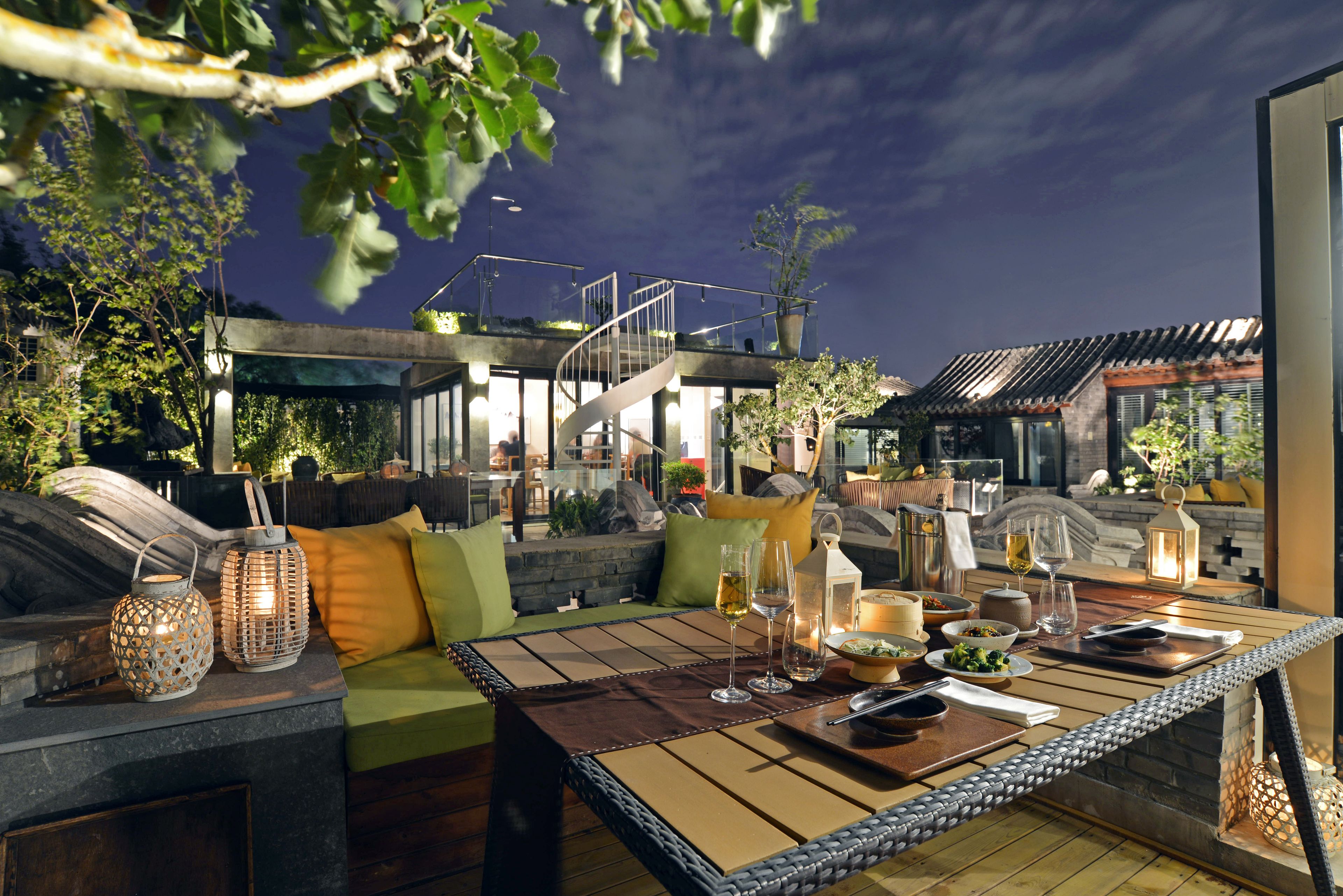 ลานระเบียง/นอกชาน