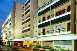 Fachada de la propiedad