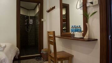 Twin Room | In-room safe, free WiFi