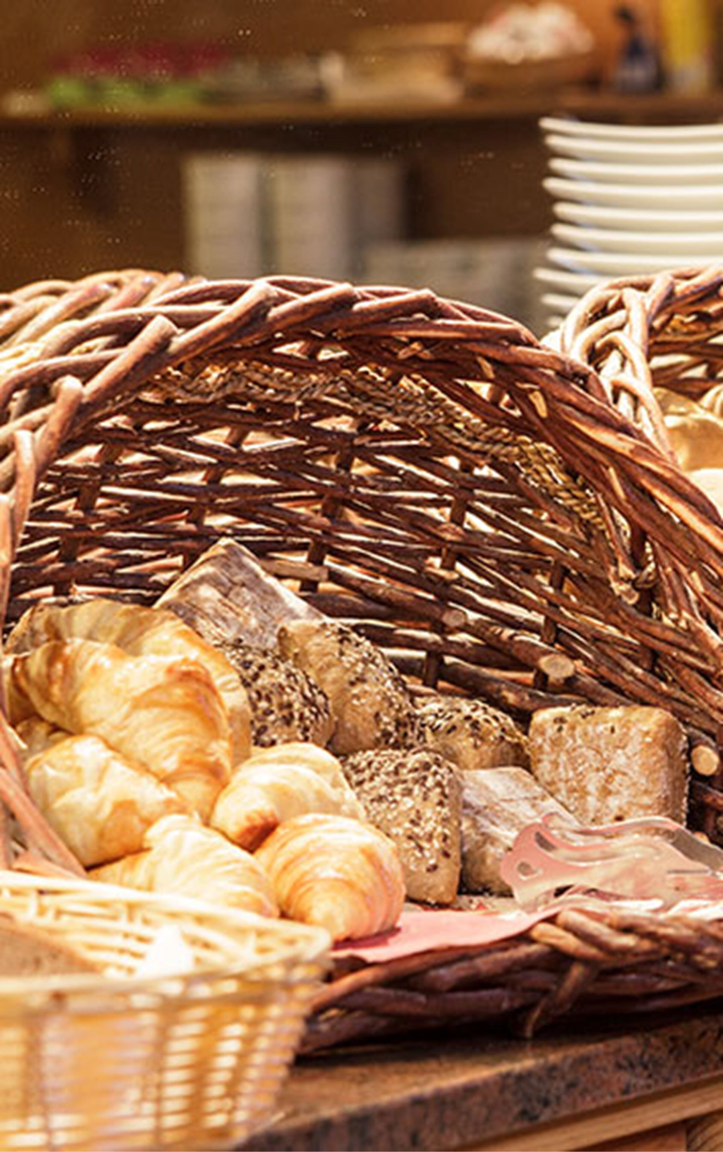 daily buffet breakfast (eur 7.90 per person)