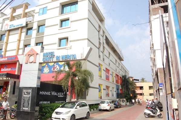 Quang cảnh đường phố