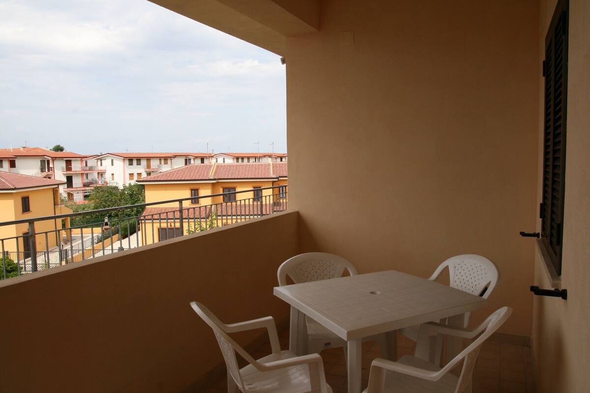 Apartment, 1 Bedroom, Annex Building (4 pax) | Desk, cribs (surcharge), bed sheets
