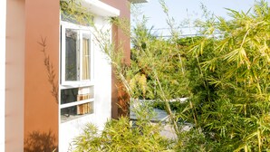 Double Room, Balcony | In-room safe, desk, soundproofing, WiFi (free) - Chau Plus Homestay (Da Nang)