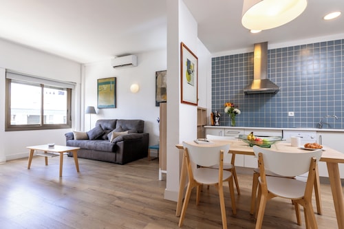 Apartamentos Mayerling Bisbe Urquinaona