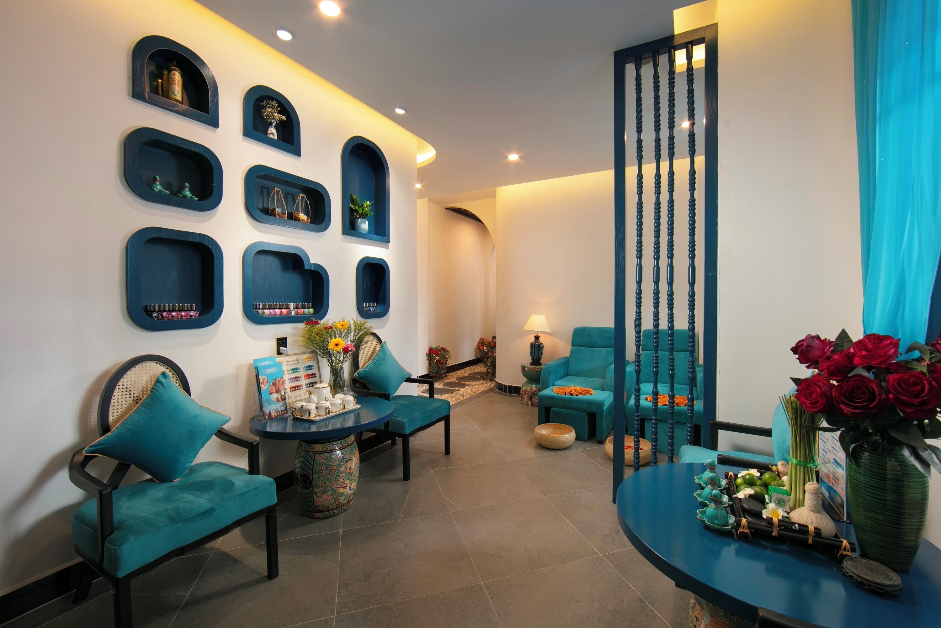 couples treatment room(s), sauna, steam room, body treatments