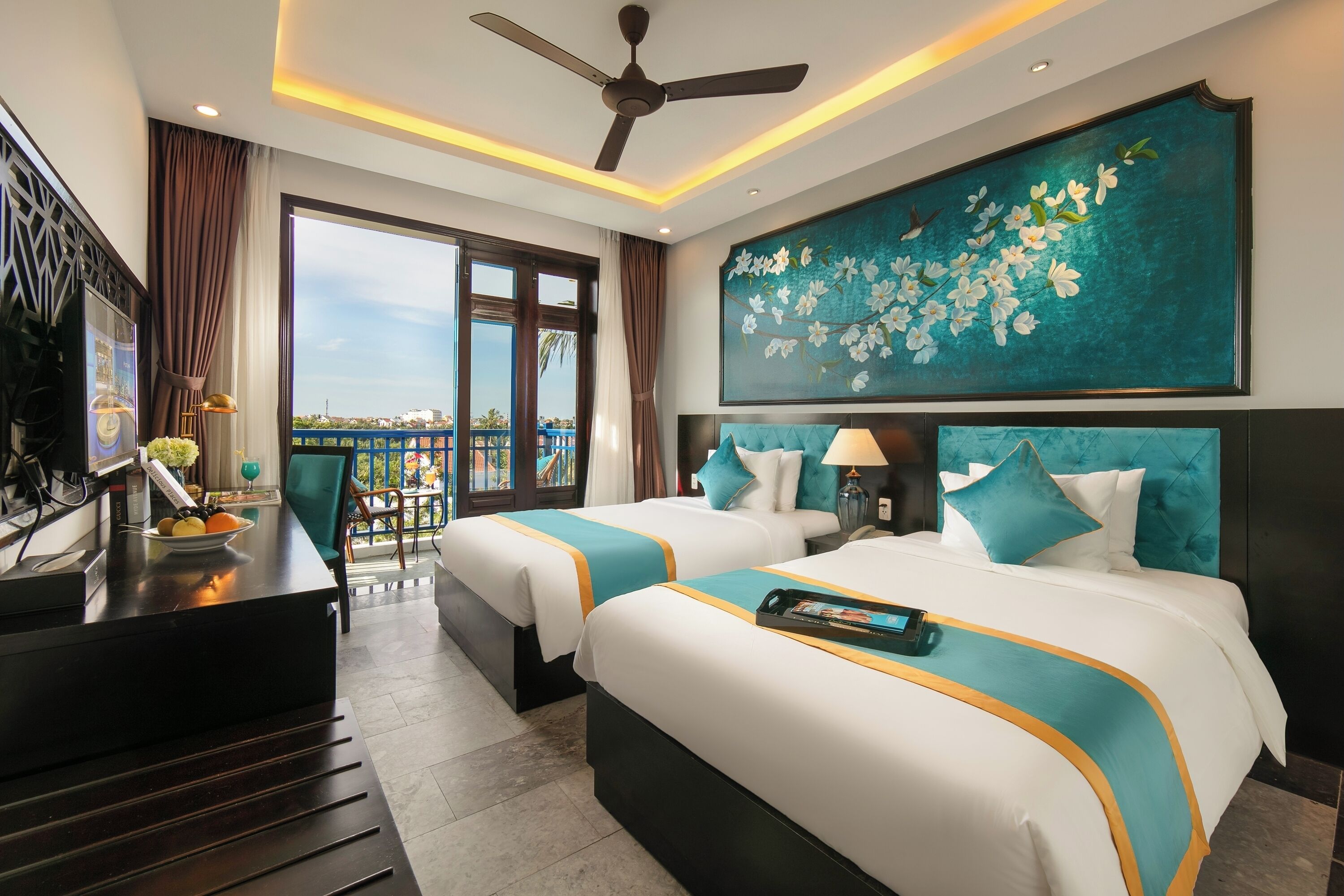 deluxe double/twin garden view & balcony | 1 bedroom, minibar, in-room safe, desk