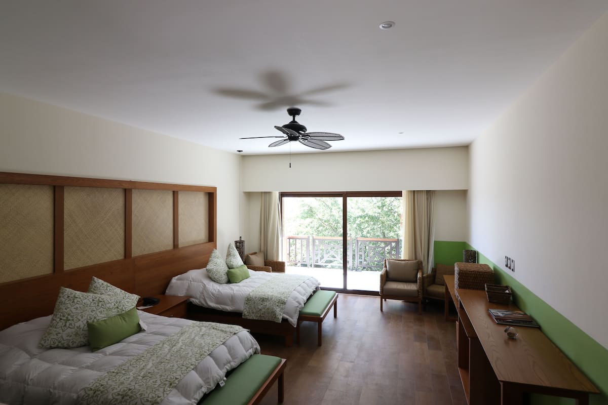 Standard Room, 2 Queen Beds | Premium bedding, down duvets, Select Comfort beds, minibar