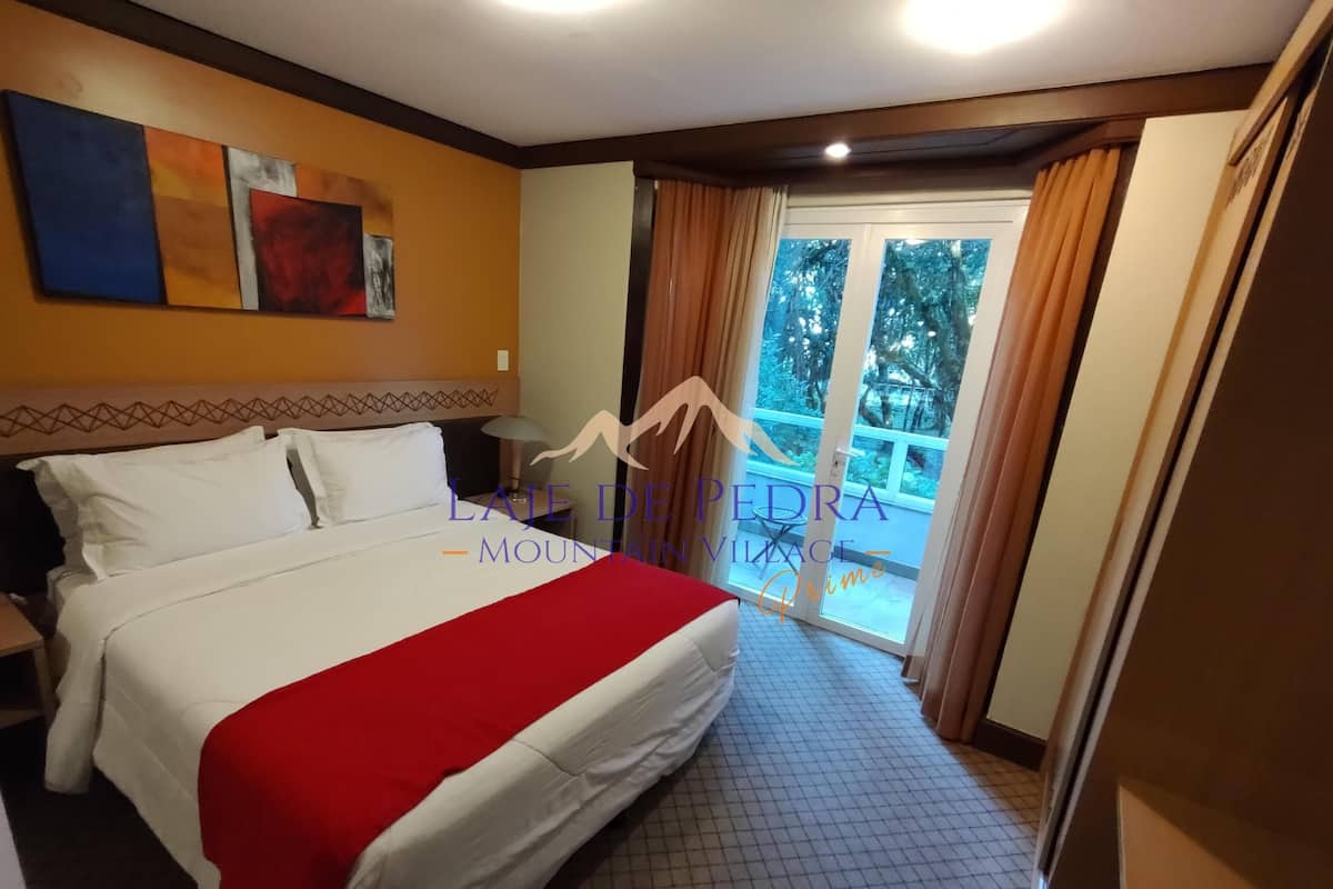 1 slaapkamer, een kluis op de kamer, individueel gedecoreerd