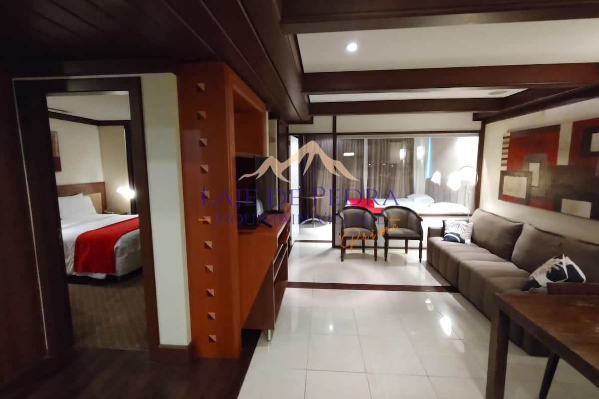 1 bedroom, in-room safe, individually decorated, blackout drapes