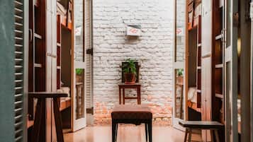 Dormitorio condiviso Comfort, lato giardino | 1 camera, insonorizzazione, ferro/asse da stiro, Wi-Fi gratuito