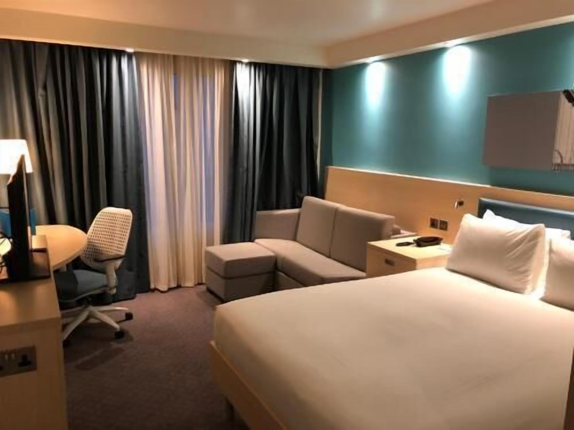 Hypo-allergenic bedding, in-room safe, desk, laptop workspace
